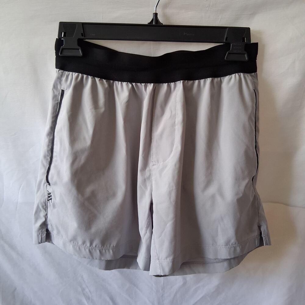 Rhone Men Athletic Gray Elastic Drawstring Waist Shorts Minimalist Activewear-SP